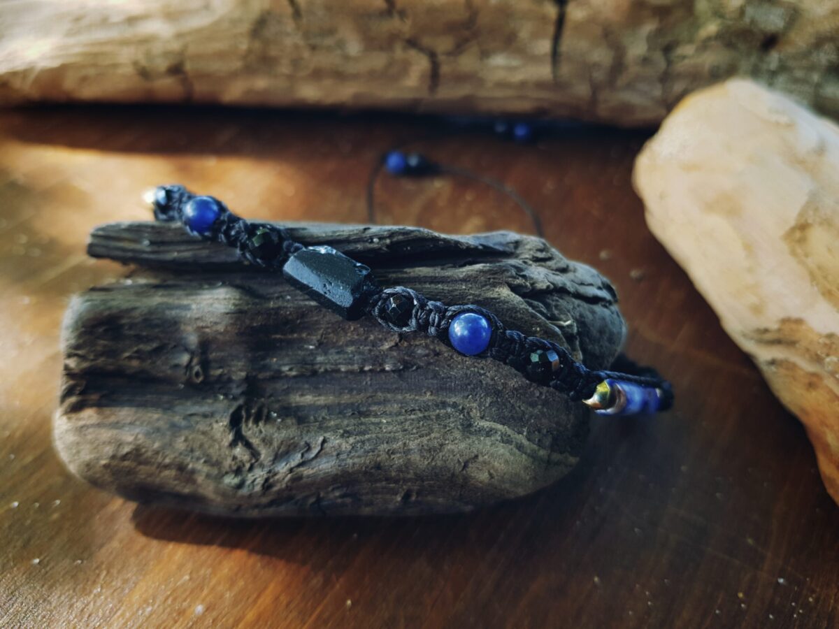 Bransoletka męska "Ochrona" - Turmalin, Sodalit, Hematyt