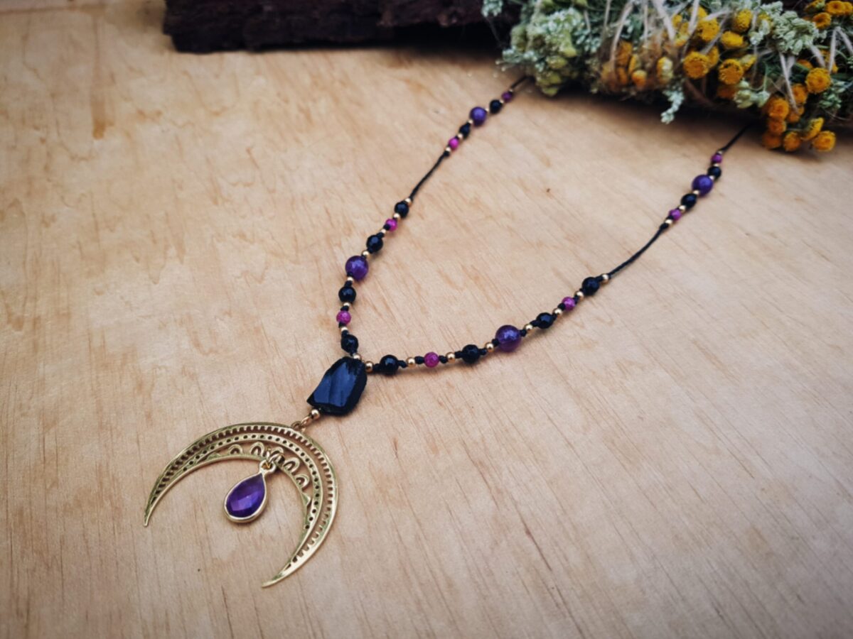 Naszyjnik Lunula Magicznego Przepływu - Onyks, Rubin, Ametyst, Hematyt