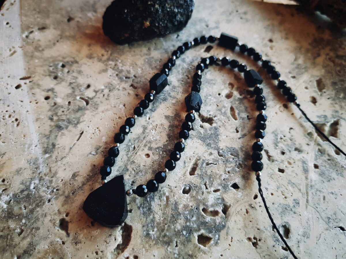 Naszyjnik ochronny - Turmalin, Onyks, Hematyt