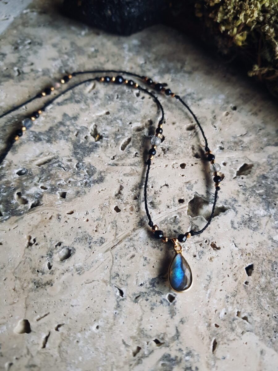 Naszyjnik "Magiczny Medalion Ochronny" - Labradoryt, Turmalin, Hematyt - obrazek 2