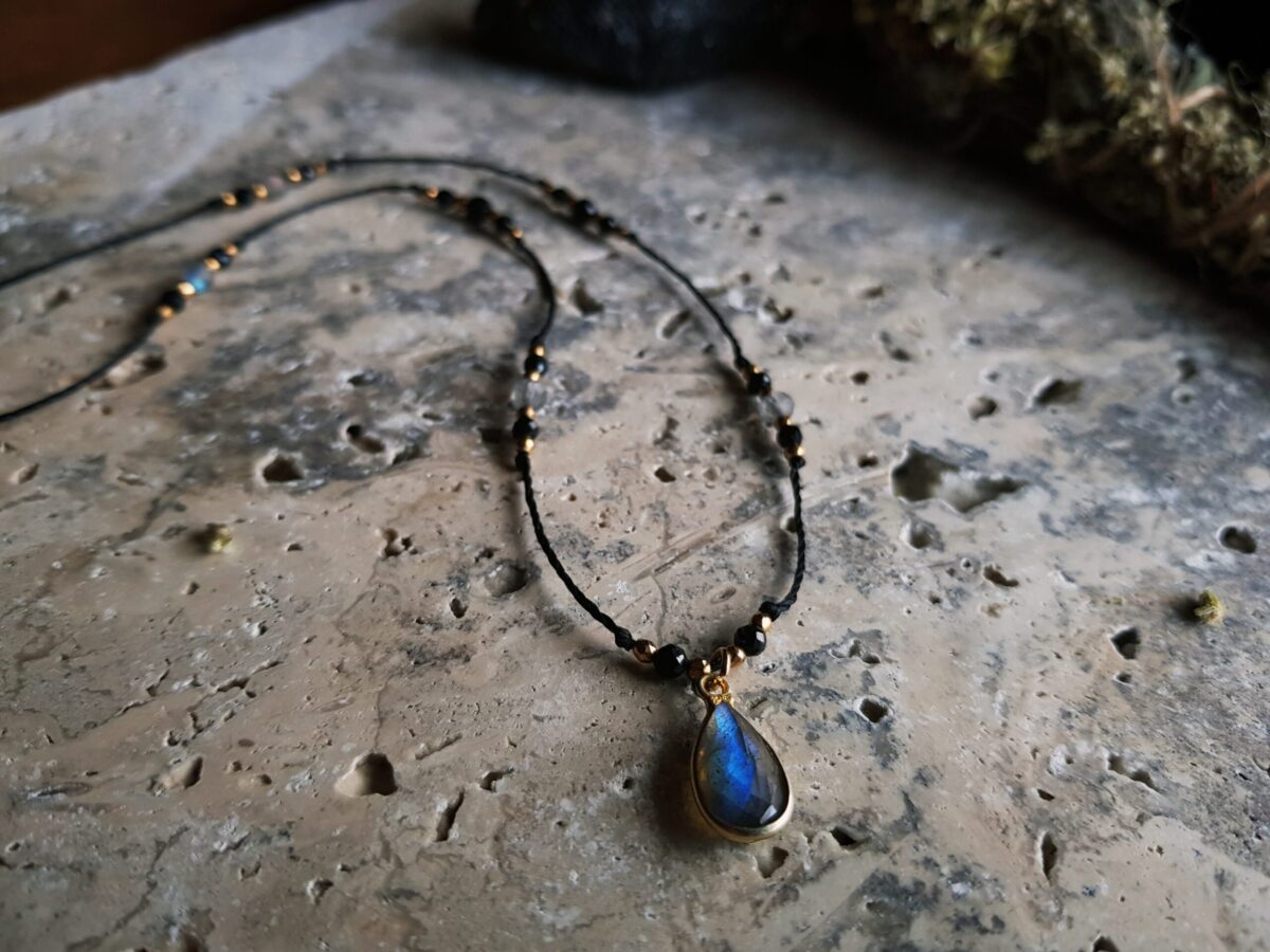 Naszyjnik "Magiczny Medalion Ochronny" - Labradoryt, Turmalin, Hematyt - obrazek 3