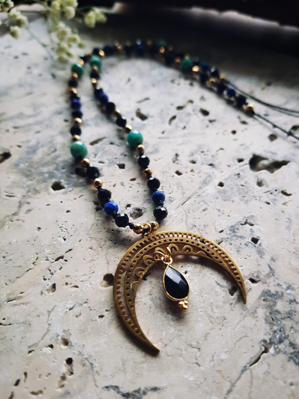 Naszyjnik Lunula Intuicji - Turmalin, Lapis lazuli, Amazonit, Onyks - obrazek 7