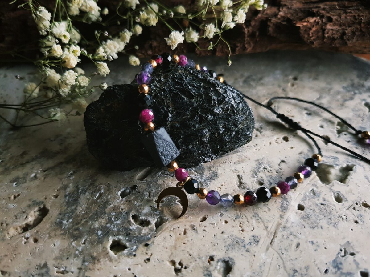 Bransoletka "Strażniczka z Kosmosu" - Turmalin, Iolit, Ametyst, Rubin, Granat, Onyks - obrazek 13