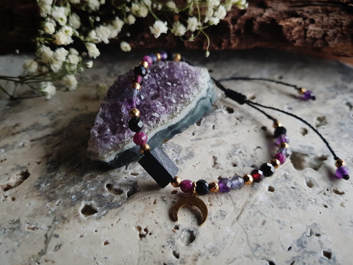 Bransoletka "Strażniczka z Kosmosu" - Turmalin, Iolit, Ametyst, Rubin, Granat, Onyks - obrazek 7