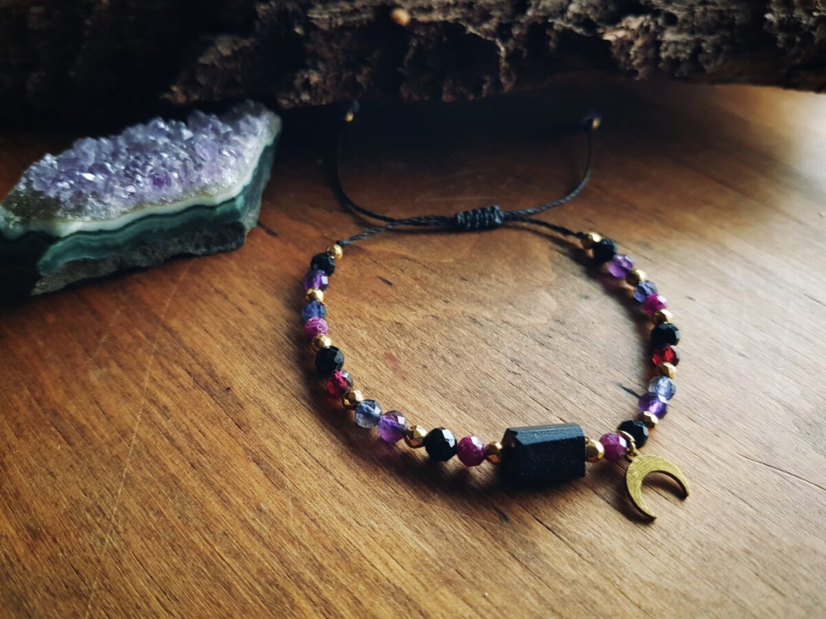 Bransoletka "Strażniczka z Kosmosu" - Turmalin, Iolit, Ametyst, Rubin, Granat, Onyks - obrazek 2