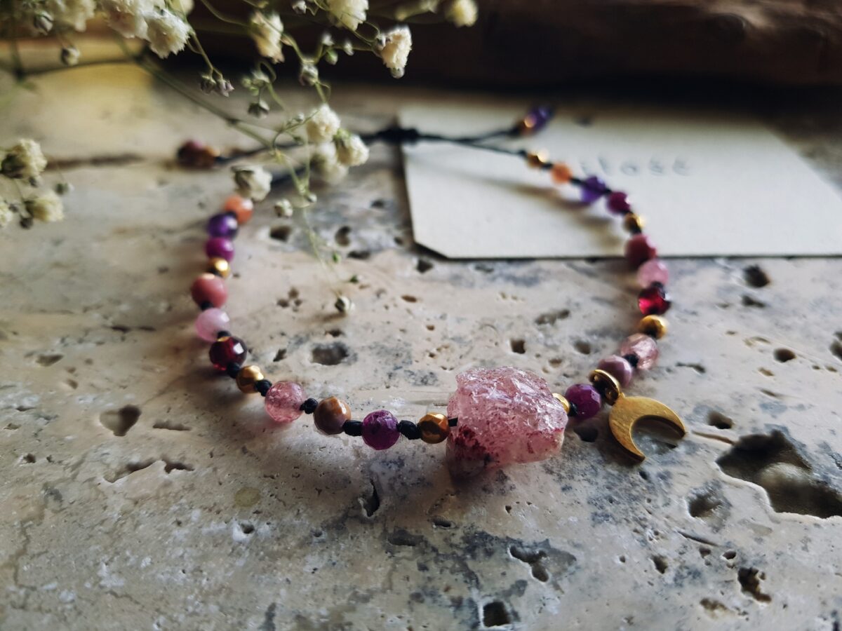 Bransoletka "Kochać"- Kwarc truskawkowy, Rubin, Fosfosyderyt, Granat, Rodonit, Ametyst, Kamień słoneczny - obrazek 2