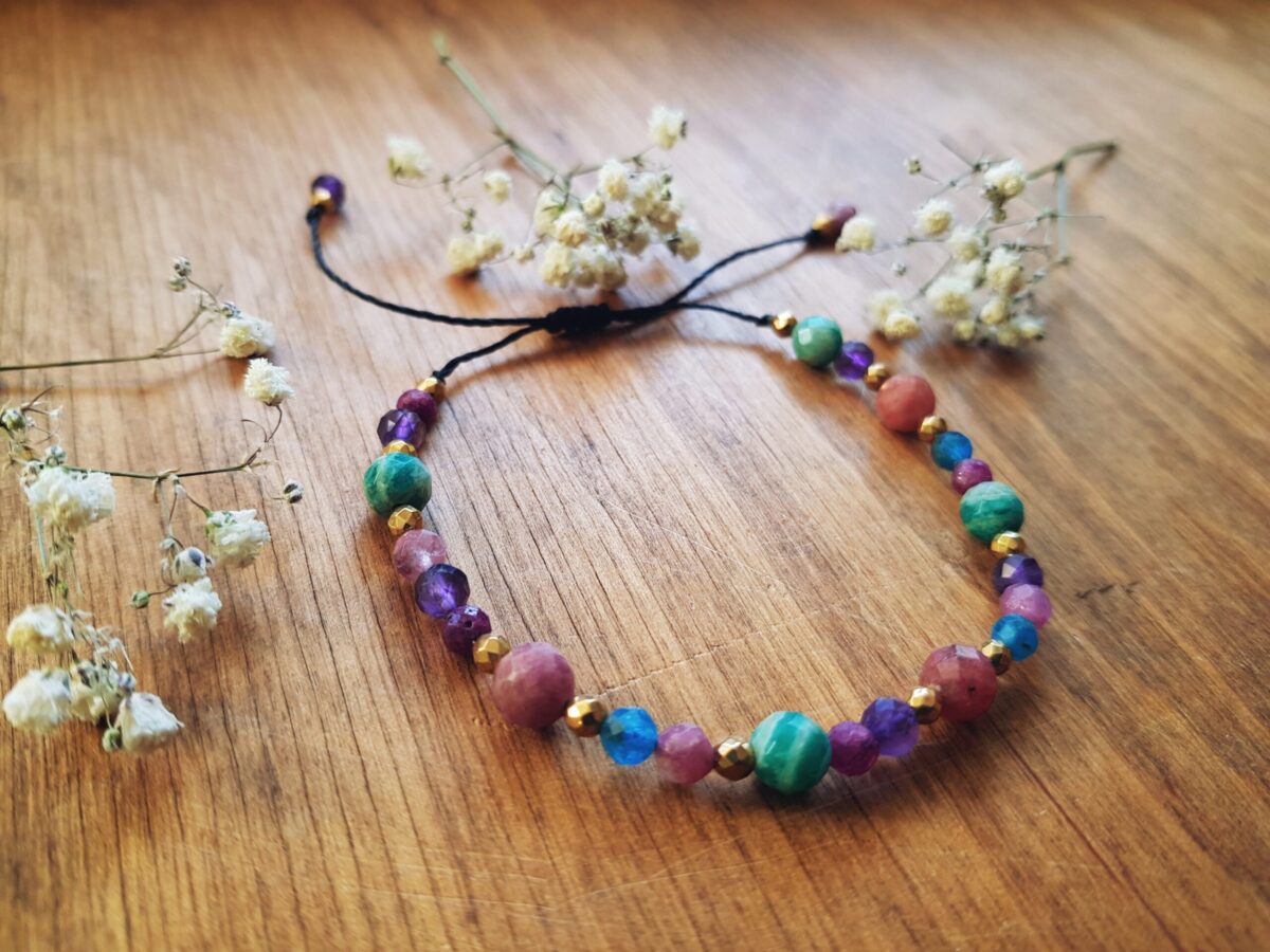 Bransoletka "Ukochiwanie" - Rodochrozyt, Amazonit, Apatyt, Rubin, Ametyst, Turmalin różowy - obrazek 6