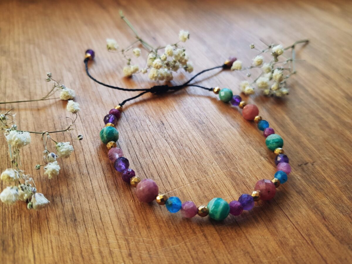 Bransoletka "Ukochiwanie" - Rodochrozyt, Amazonit, Apatyt, Rubin, Ametyst, Turmalin różowy - obrazek 3