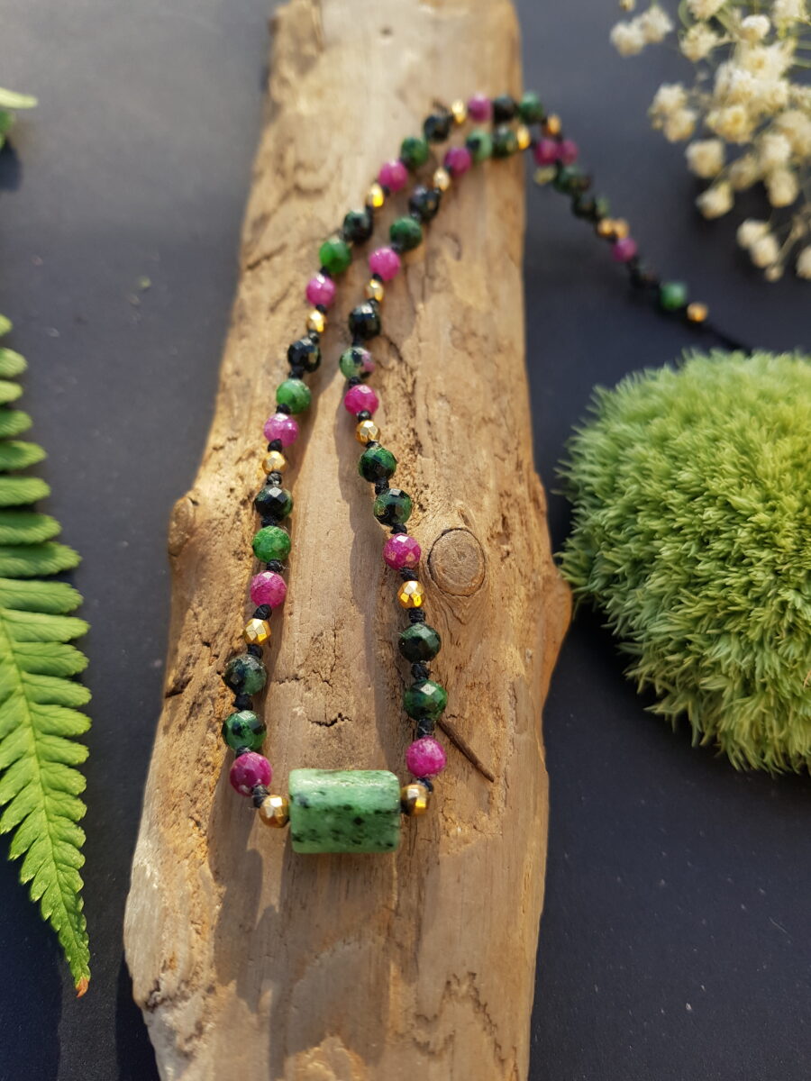 Naszyjnik "Transformacja” – Zoisyt, Rubin - obrazek 3