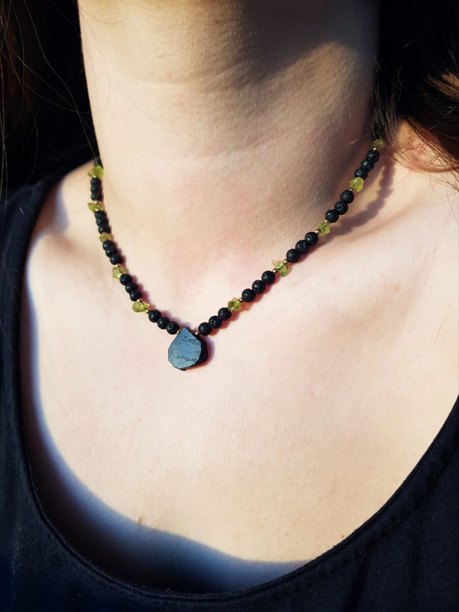 Naszyjnik "Dobre Wibracje"- Turmalin, Lawa wulkaniczna, Peridot - obrazek 4
