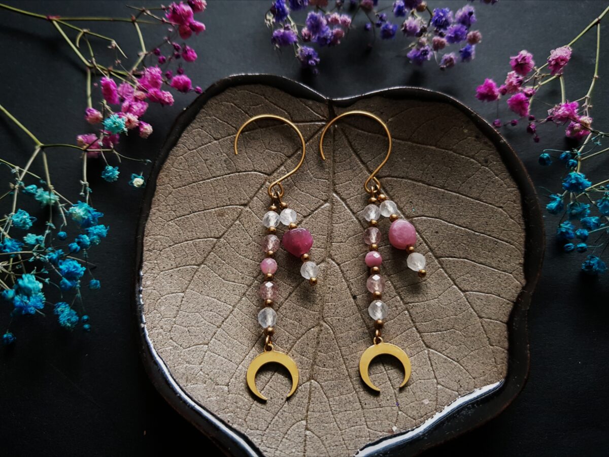 Kolczyki "Kochaj siebie" - Kamień księżycowy, Turmalin różowy, Kwarc truskawkowy, - obrazek 5