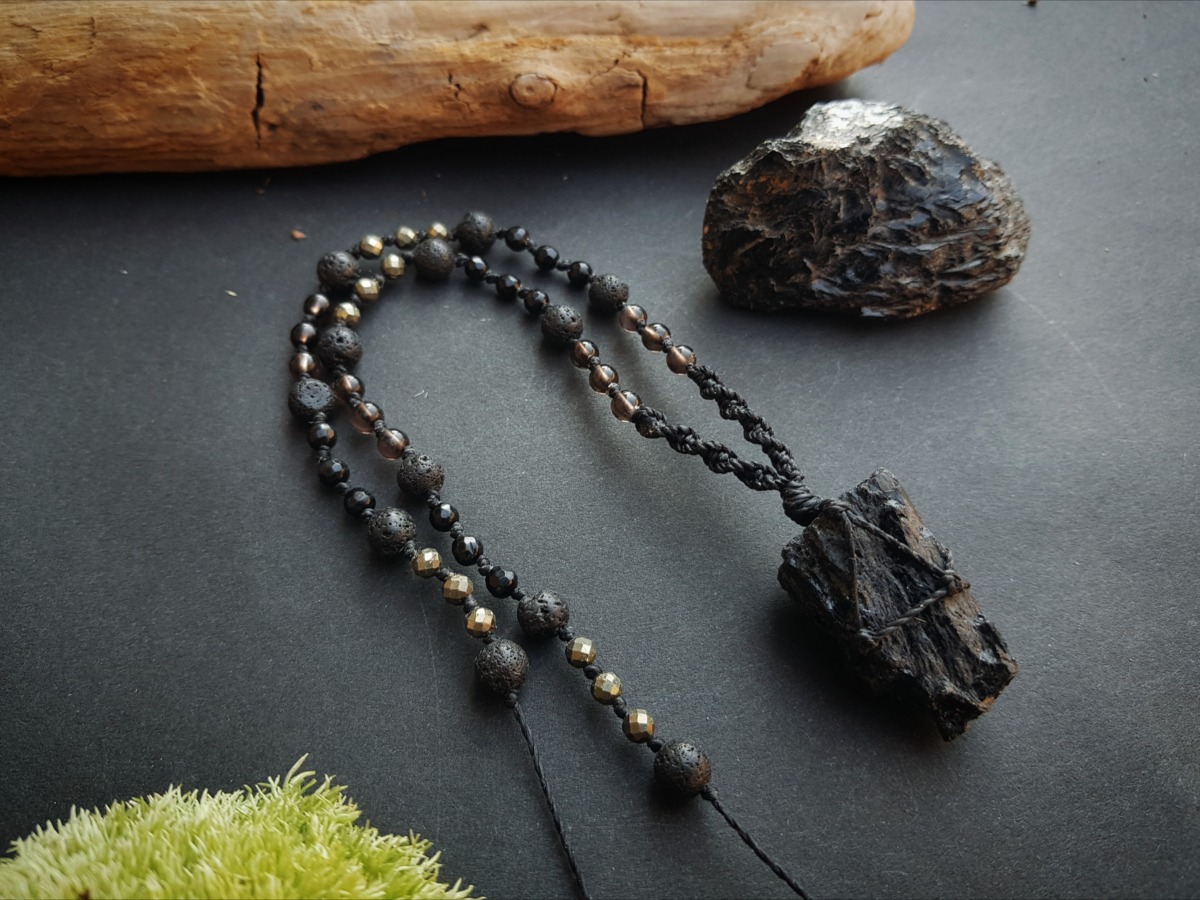 Unikatowy Męski Naszyjnik "Ochrona i Odwaga" - Turmalin, Piryt, Kwarc dymny, Lawa wulkaniczna, Onyks