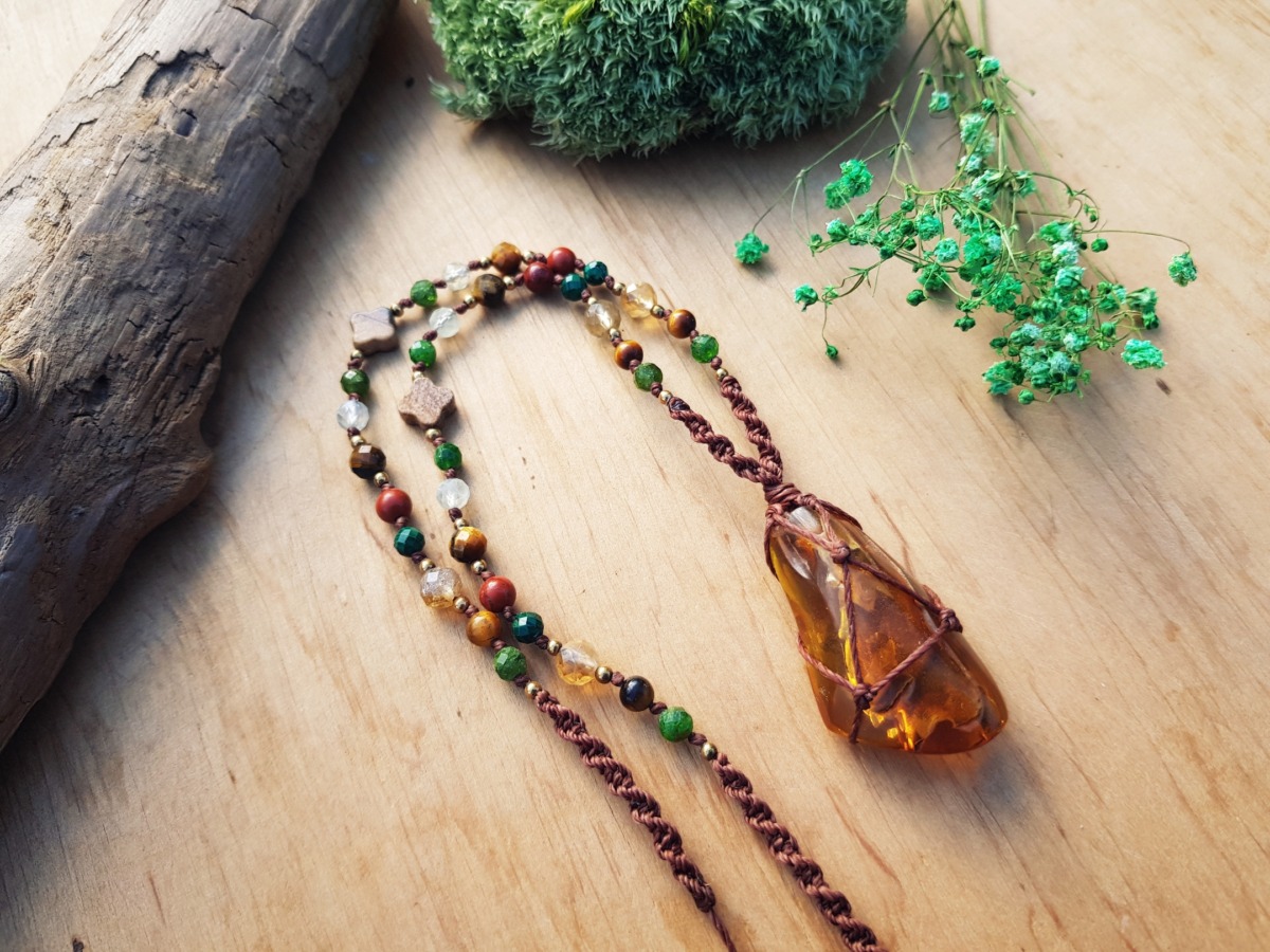 Unikatowy naszyjnik "DobroStan" - Bursztyn, Diopsyd, Tygrysie oko, Cytryn, Jaspis, Malachit, Prehnit