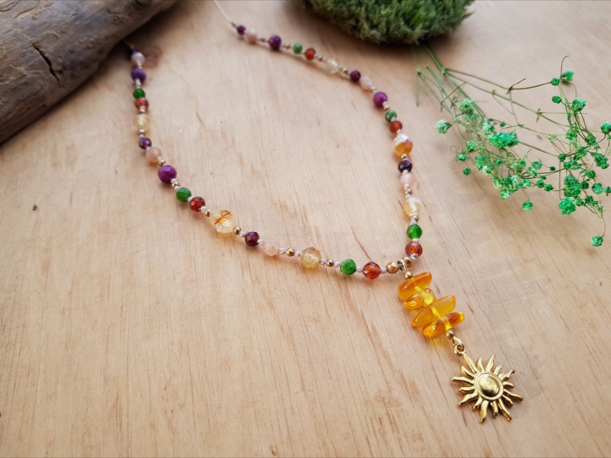Naszyjnik Życiowej Energii - Bursztyn, Cytryn, Kamień słoneczny, Diopsyd, Granat, Rubin