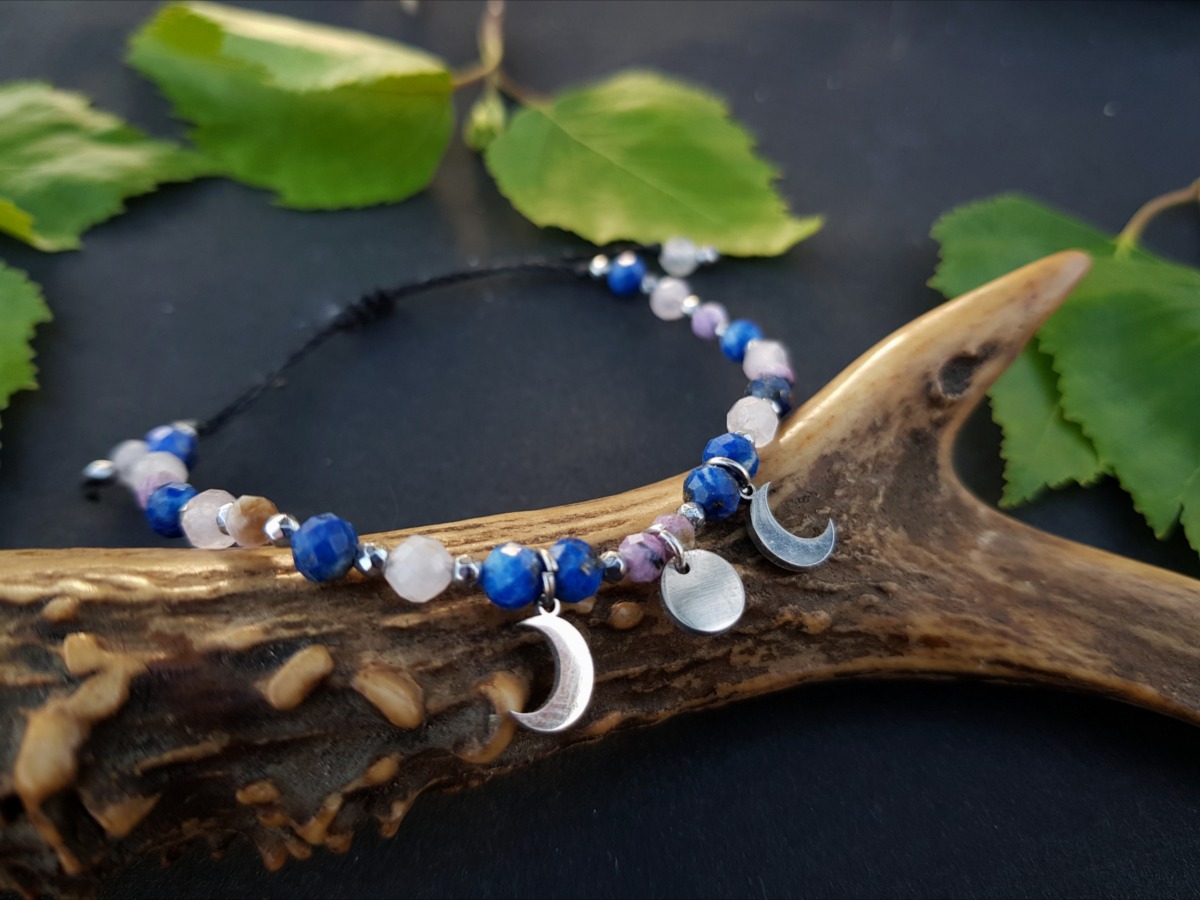 Bransoletka "Bogini z Gwiazd" - Kamień księżycowy, Czaroit, Lapis lazuli - obrazek 2