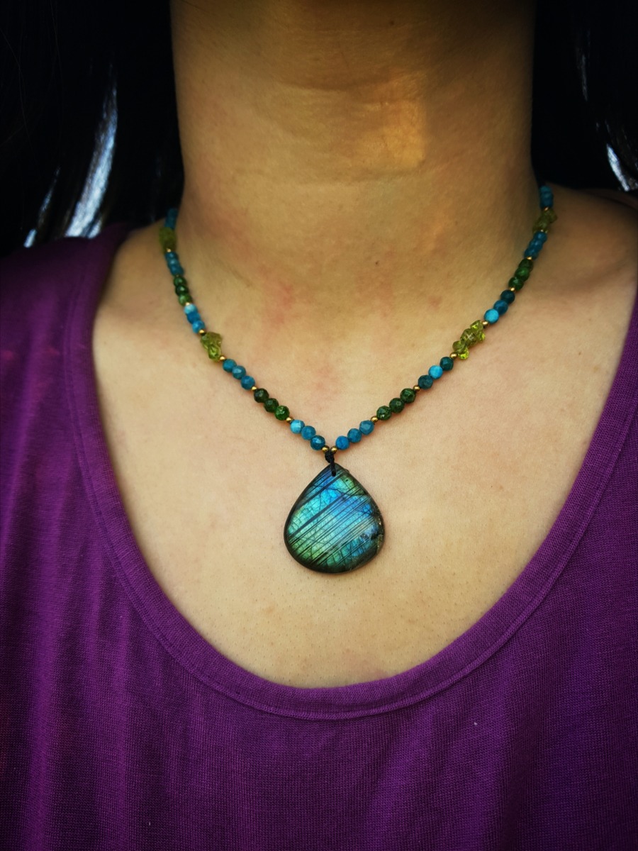 Unikatowy naszyjnik "Pieśń Ziemi" - Labradoryt, Peridot, Apatyt, Diopsyd